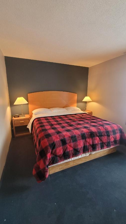 Lumberjack Inn Hayward Zewnętrze zdjęcie